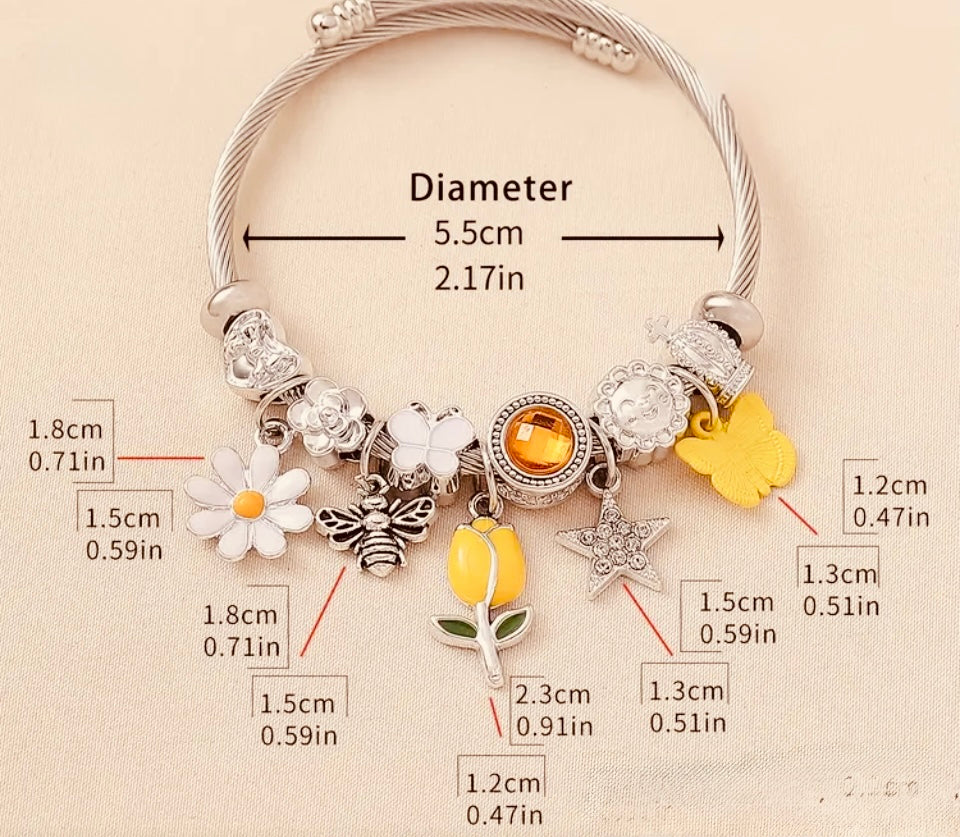 ILJ Holland, Michigan Yellow Tulip Charm Bracelet